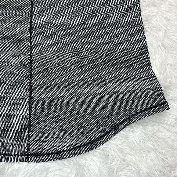 Lululemon Base Pace Ribbed Tank in Time Warp Alpine White Black Size 8 Rare - Picture 12 of 12